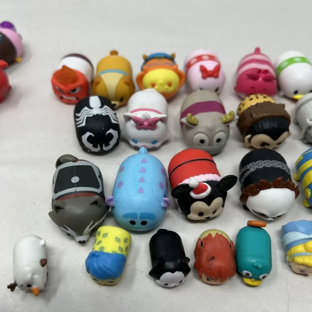 Disney TSUM TSUM Lot of 82 Figures W/ Accessories - Disney Marvel Christmas More